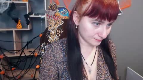 ninaflawlees online show from November 3, 1:01 pm