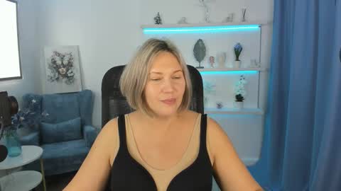 Snapshot of ninastarle chatting on September 24, 5:14 am ninastarle online show from September 24, 5:14 am