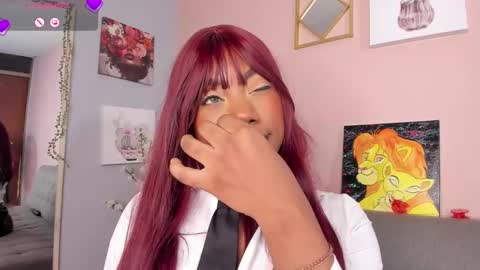 NINI  online show from February 15, 3:39 pm