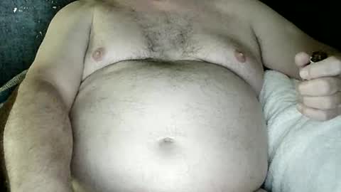 Snapshot of nip_fun_bear chatting on October 23, 4:14 am Nip Fun Bear online show from October 23, 4:14 am