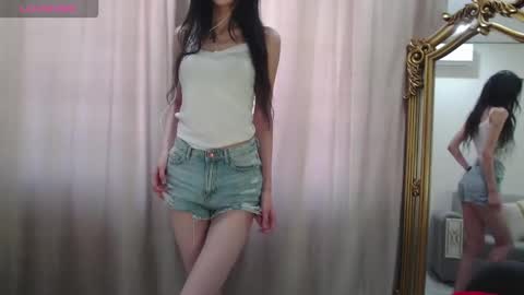 Snapshot of niufrommacau chatting on September 25, 8:32 am Niu online show from September 25, 8:32 am