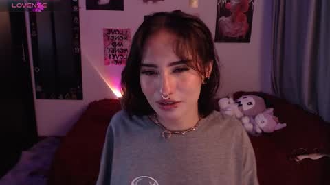 Snapshot of nixxie_ chatting on October 21, 1:33 am Nixxie online show from October 21, 1:33 am