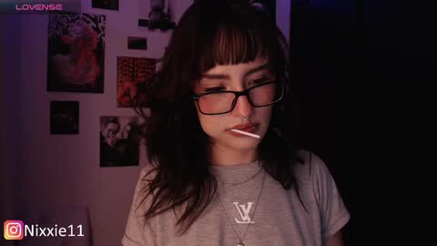 Nixxie  online show from November 22, 1:26 am