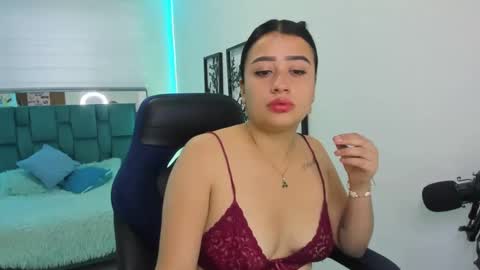 Snapshot of nixy_fresa chatting on October 7, 11:50 am nixy_fresa online show from October 7, 11:50 am