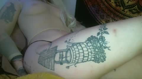 Leah online show from February 23, 1:42 pm