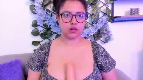 N O A online show from December 18, 10:38 pm