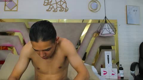 Zoe  online show from March 7, 7:36 pm