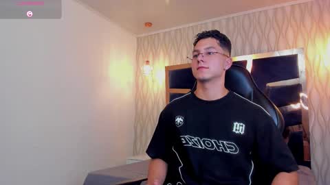 Noah online show from March 20, 5:51 pm