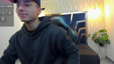 Noah online show from April 15, 5:16 pm