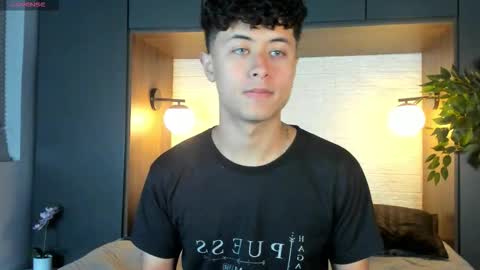 noah_dupont_ online show from February 15, 11:53 am