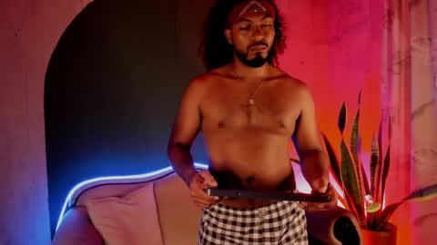 Noah online show from February 7, 3:13 am