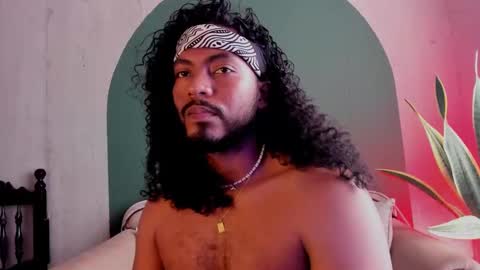 Noah online show from January 28, 6:39 pm