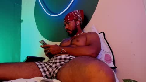 Noah online show from January 29, 7:22 pm