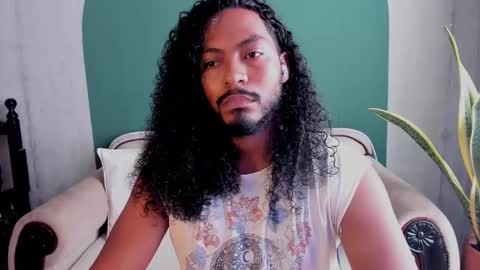 Noah online show from February 22, 8:20 pm