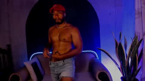 Noah online show from March 1, 3:43 am