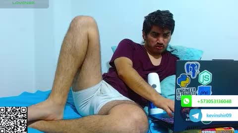 noah_meyer_ online show from December 17, 7:26 am