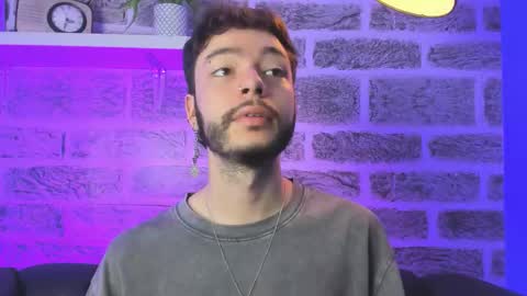    online show from November 22, 12:03 pm