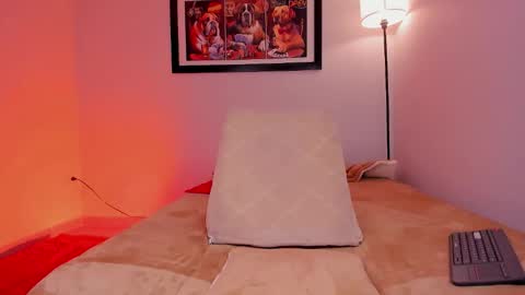 noahh_sky online show from March 19, 10:04 pm