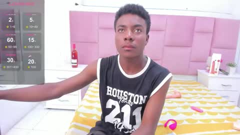 noah online show from December 2, 7:01 pm