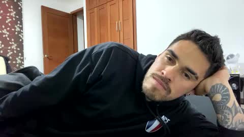 Snapshot of noahsexx98 chatting on September 25, 5:09 pm noahsexx98 online show from September 25, 5:09 pm
