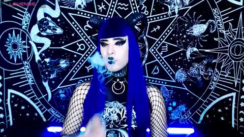 caroline online show from October 24, 2:23 am