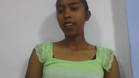 noelina online show from February 23, 8:16 am