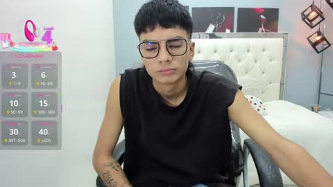 Snapshot of noha_scott chatting on September 23, 11:00 pm Noha Scott online show from September 23, 11:00 pm