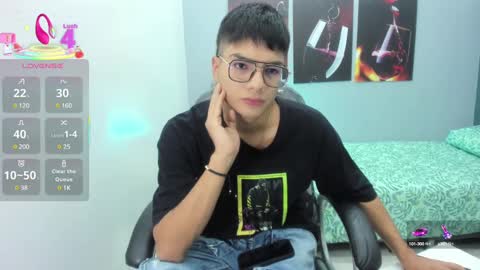 Snapshot of noha_scott chatting on March 9, 10:30 pm Noha Scott online show from March 9, 10:30 pm