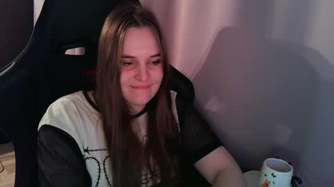 Snapshot of noir_ember_ chatting on October 6, 12:23 pm noir_ember_ online show from October 6, 12:23 pm