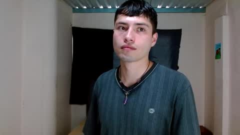 Snapshot of nolanjay chatting on September 17, 9:51 pm NolanJay69 online show from September 17, 9:51 pm