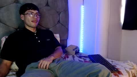 Snapshot of nolanjay chatting on January 27, 9:44 pm NolanJay69 online show from January 27, 9:44 pm