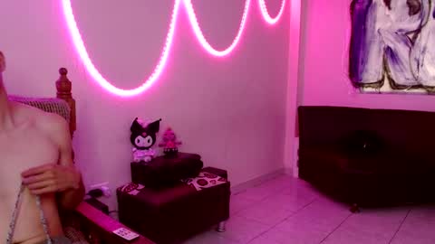 Snapshot of nolanjay chatting on February 18, 3:41 pm NolanJay69 online show from February 18, 3:41 pm