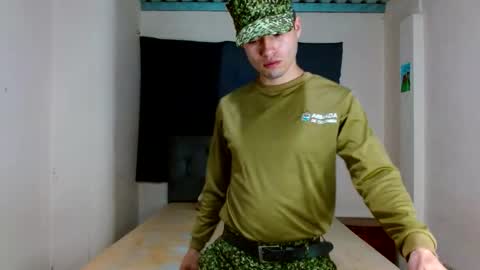 Snapshot of nolanjay chatting on September 18, 10:58 pm NolanJay69 online show from September 18, 10:58 pm