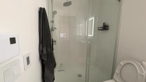 noname514836 online show from March 19, 11:42 pm