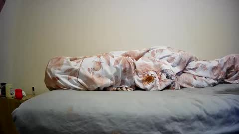 NonBinaryNicky online show from April 10, 1:22 am