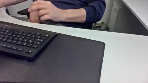 Ralle online show from November 16, 1:46 pm