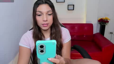 Snapshot of nora22xx chatting on October 15, 4:49 am Nora online show from October 15, 4:49 am