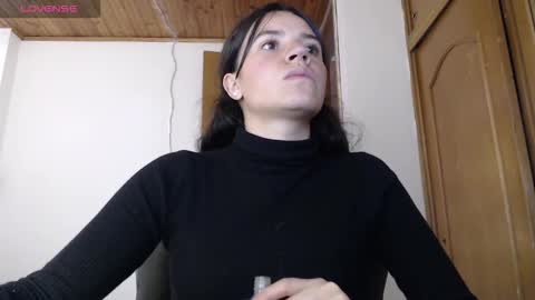 noreen_ online show from November 10, 9:28 pm