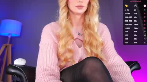 Snapshot of northern_princess chatting on October 15, 4:30 pm Anna . online show from October 15, 4:30 pm