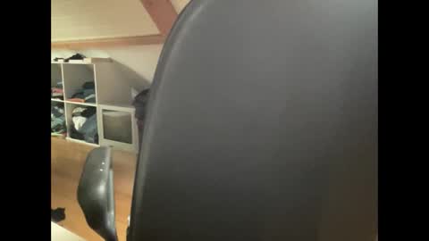 noux69 online show from October 11, 2:54 pm