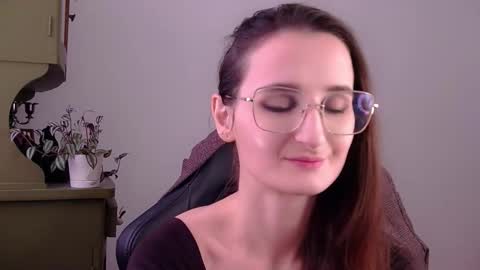 Snapshot of nova_mystic chatting on October 20, 10:31 am nova_mystic online show from October 20, 10:31 am