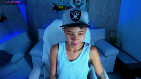 Snapshot of nova_sex1 chatting on October 18, 7:23 am nova online show from October 18, 7:23 am