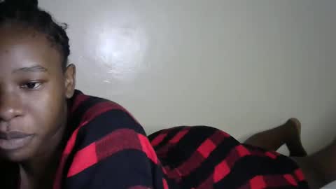 novaah online show from April 28, 2:27 am