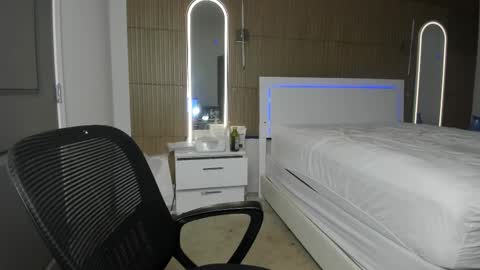 Nova online show from October 31, 4:13 am