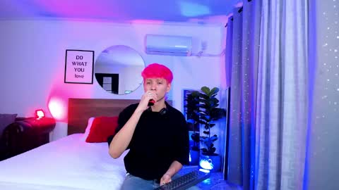 NovayBrian online show from March 3, 4:36 am