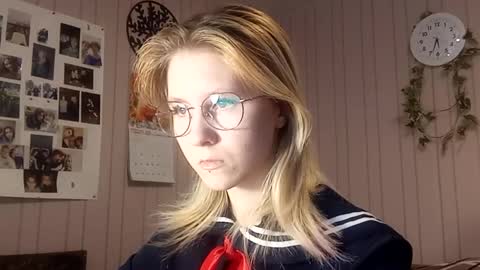 Sari  It is my first day  online show from February 17, 2:27 pm