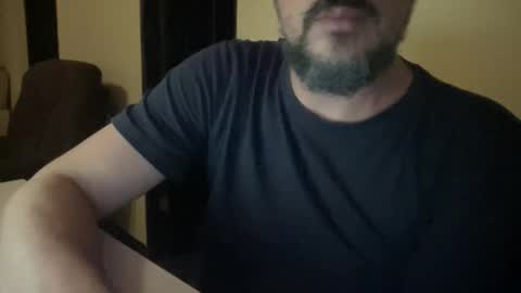 novio_muyalto online show from November 5, 11:51 pm