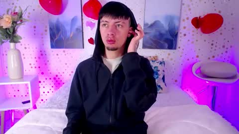 Stev  online show from February 24, 3:53 am