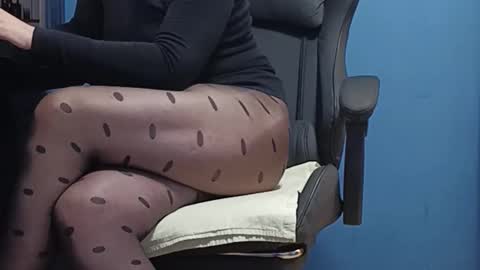 nowandimmediately online show from February 10, 10:57 pm