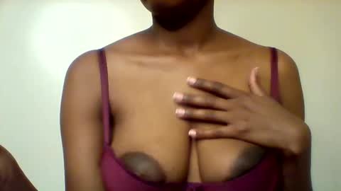 happie online show from March 6, 2:32 am